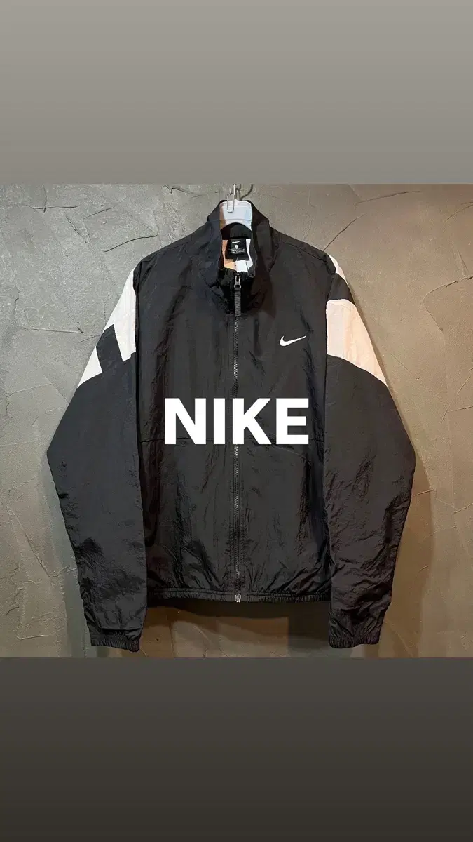 [L] NIKE 나이키 올드스쿨 바람막이